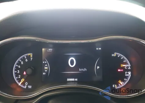 2015 Jeep Grand Cherokee Limited z USA, uszkodzony, nr VIN 1C4RJFBG6FC724185